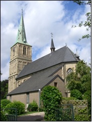 Bild von der Kirche St. Walburgis in Menzelen-Ost